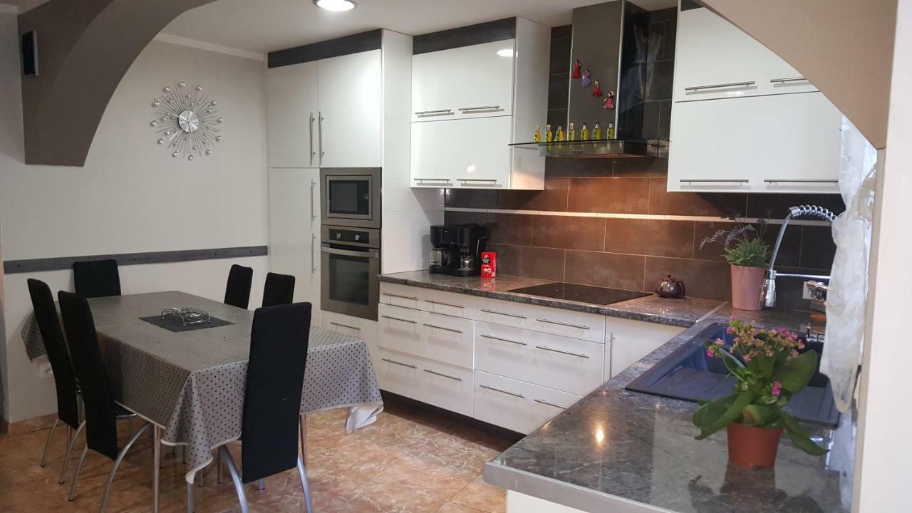 Appartement Carnus Rodez Bagian luar foto